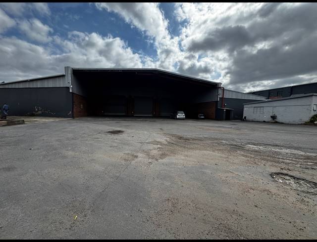 7,500M² WAREHOUSE TO LET IN MPUMALANGA